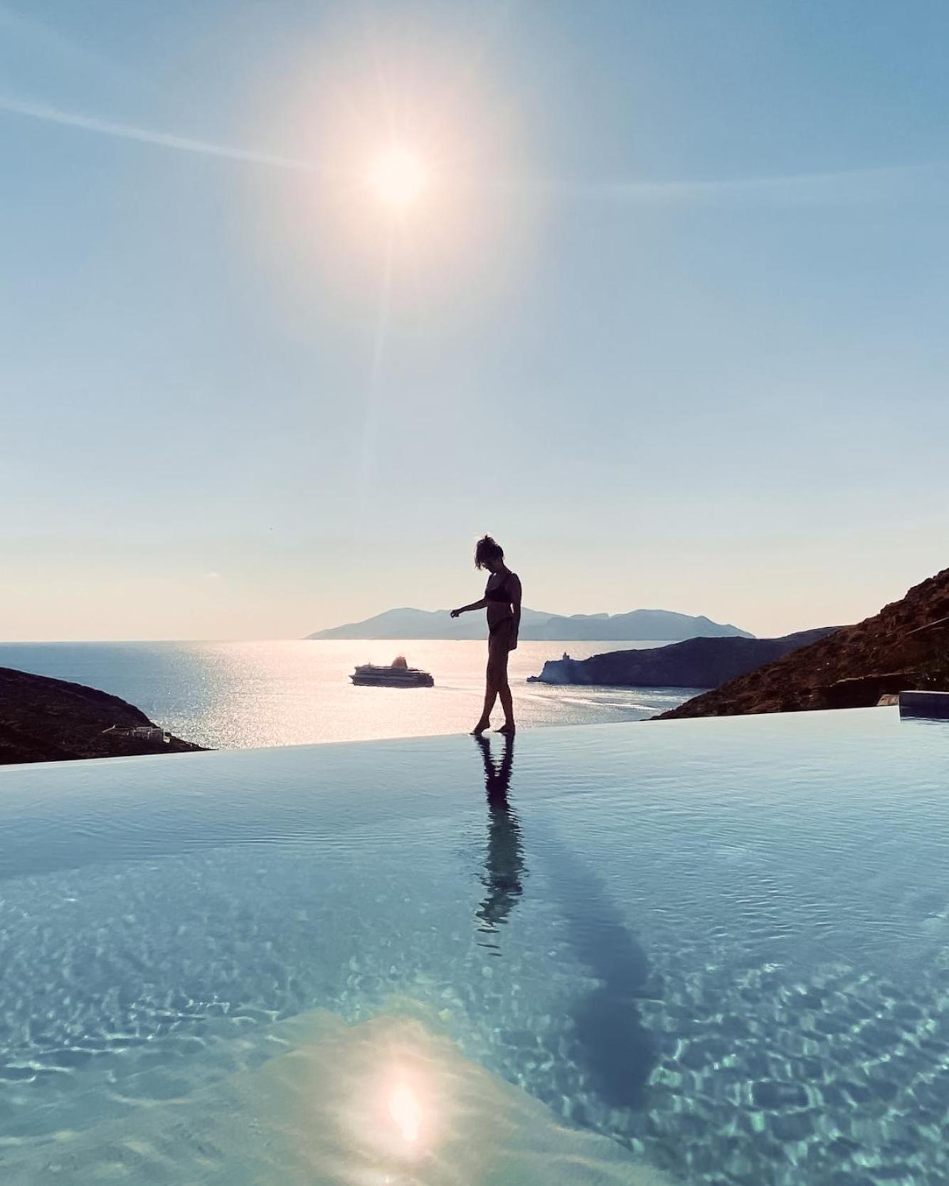 On The Rocks Villas Ios 外观 照片